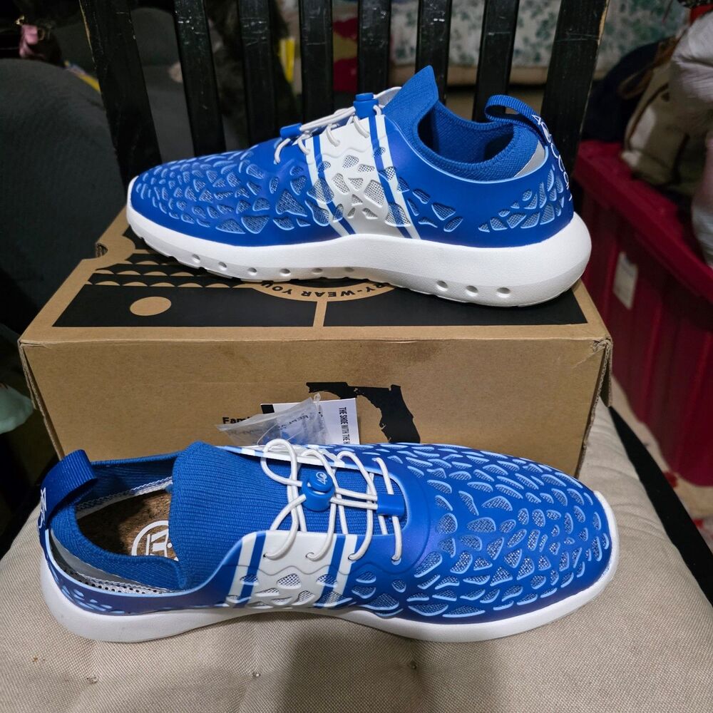 CROSSKIX Men's  Blue slip on mesh Boat shoes white accents  new size 10.5